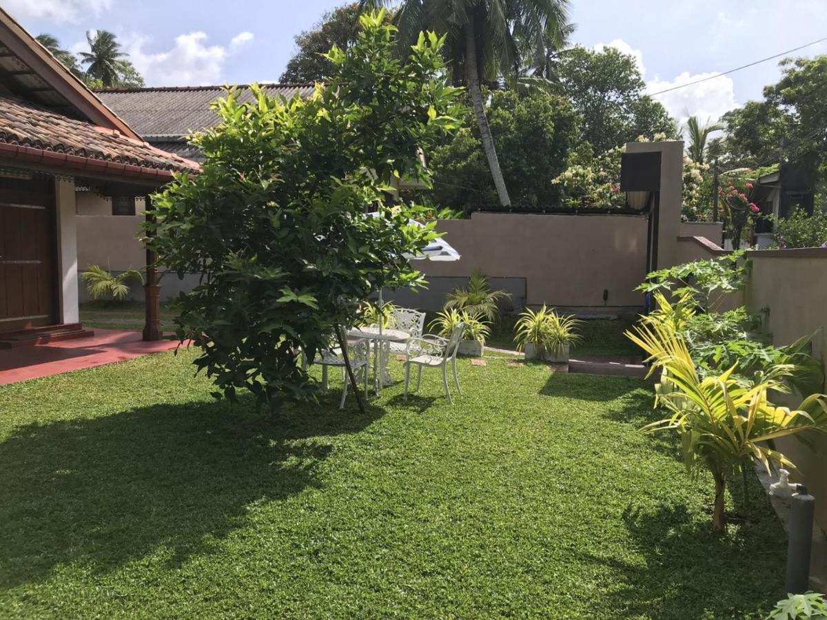 Villa Bubble Sea Unawatuna Exterior photo
