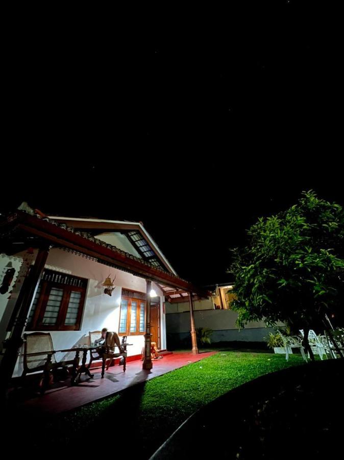 Villa Bubble Sea Unawatuna Exterior photo